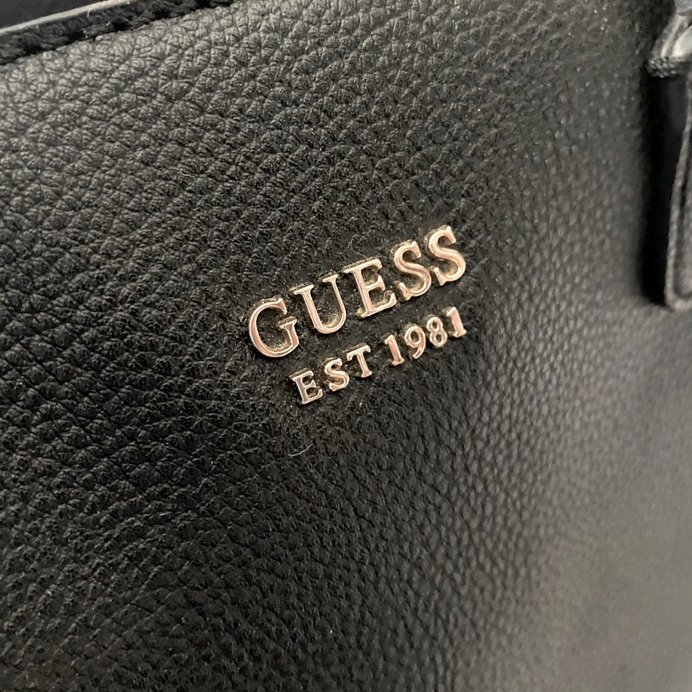 Guess purse